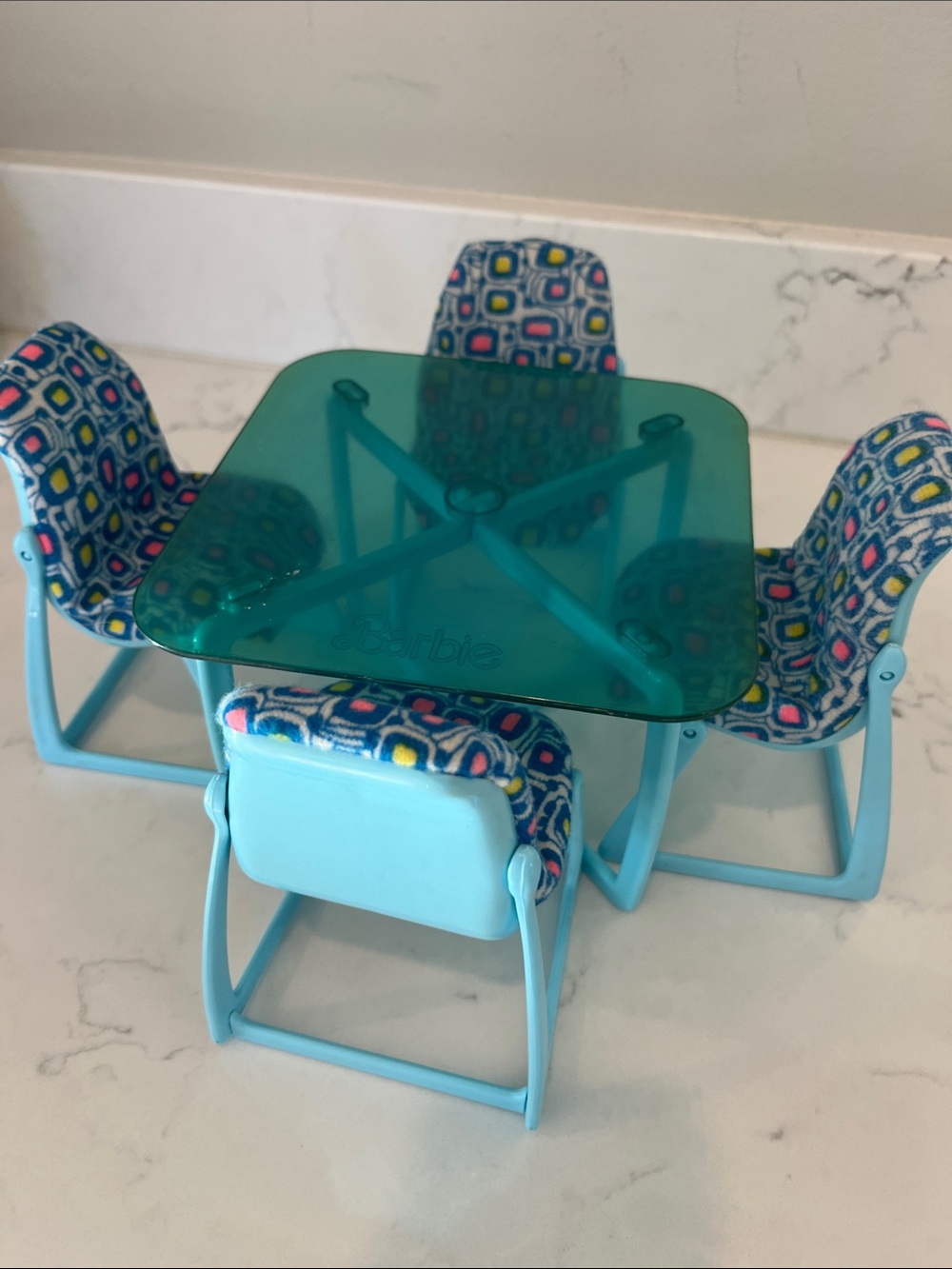 Rare Vintage 1978 Barbie 6 piece set table & retro chairs